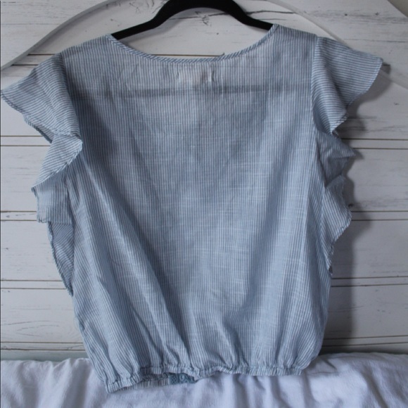 Light Blue and White Flowy Cape Juby Medium Blouse - Picture 2 of 4